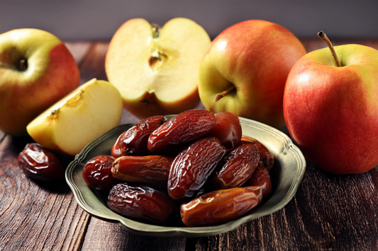 How to make Festive Date “Caramel” Apples for the Holidays